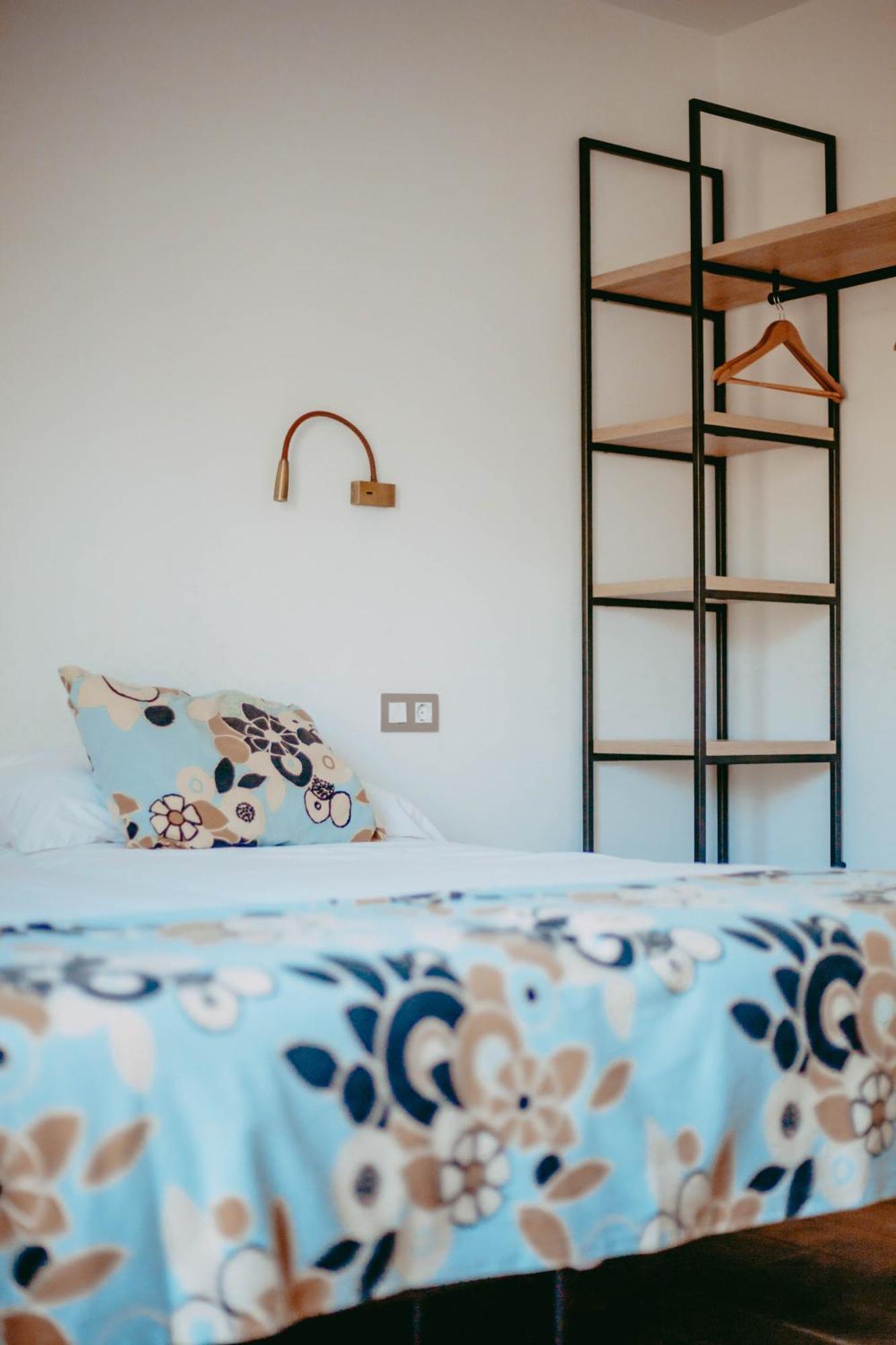 Hostal Restaurant Mussons Vins Poboleda Zewnętrze zdjęcie